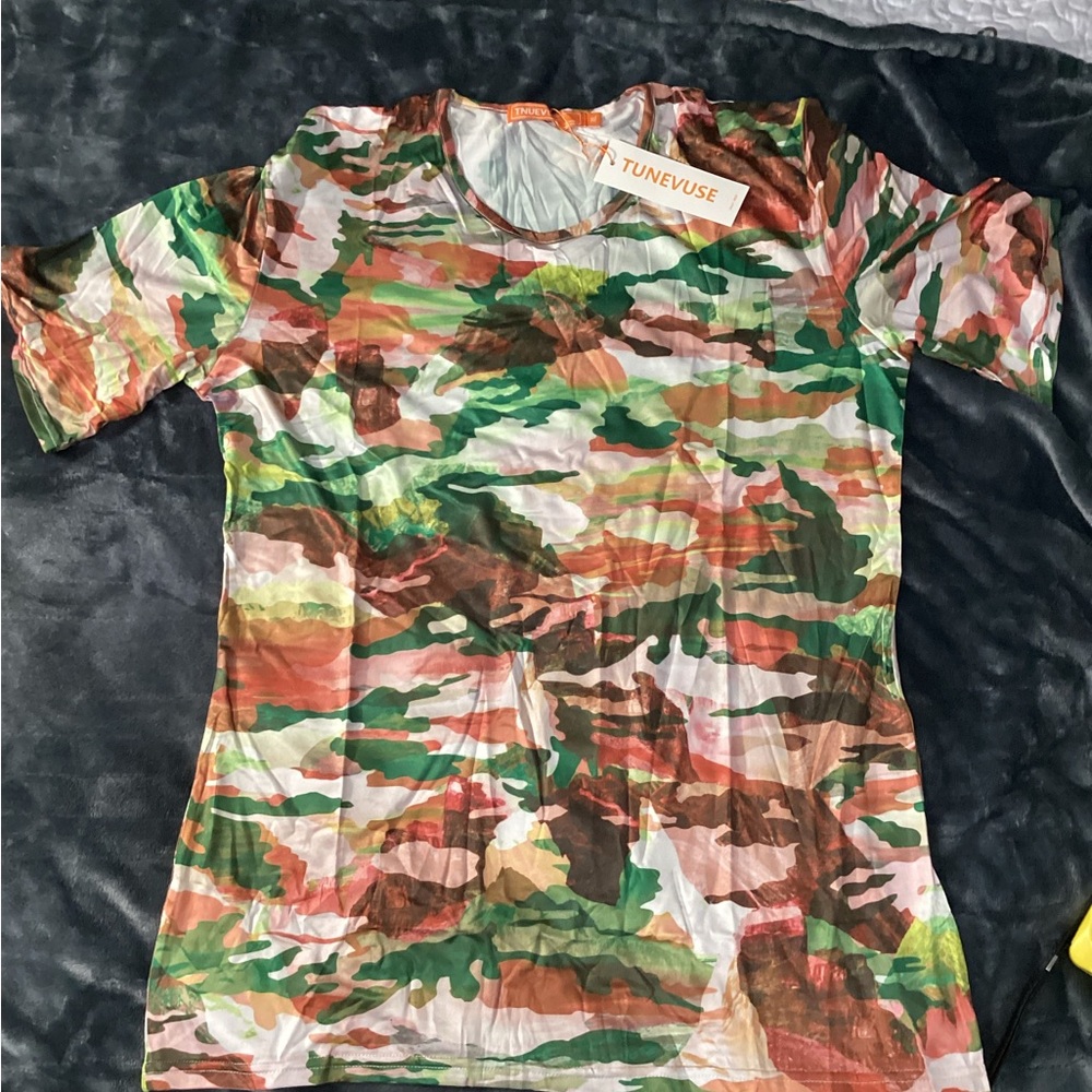 Tunevuse Men’s Green Camo Short-Sleeve Tee